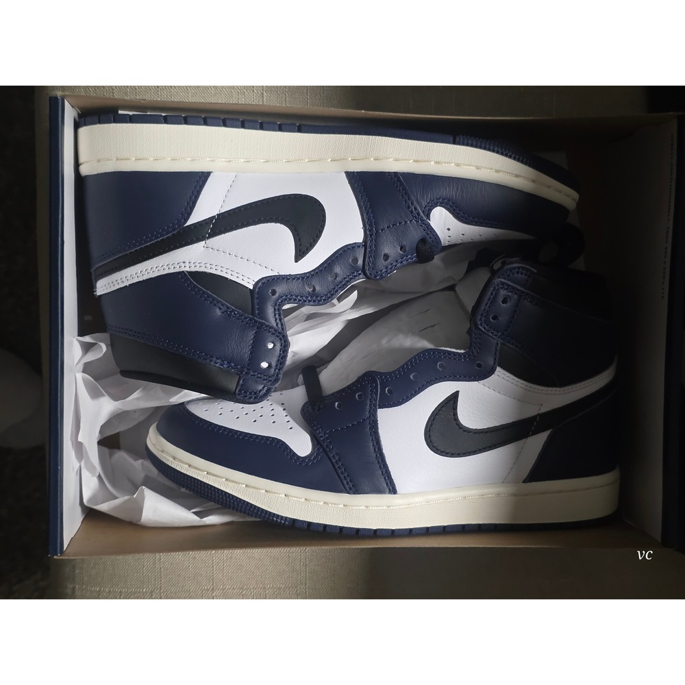 Air Jordan 1 Retro High OG 'Midnight Navy' (DZ5485-401) – Men's 6.5 / Women's 8 - Picture 2 of 8